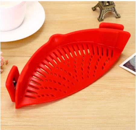 Clip-On Silicone Strainer for Easy, Mess-Free Draining