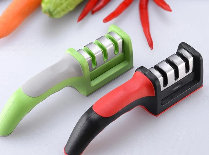 Quick-Fix Kitchen Knife Sharpener for Everyday Cooking