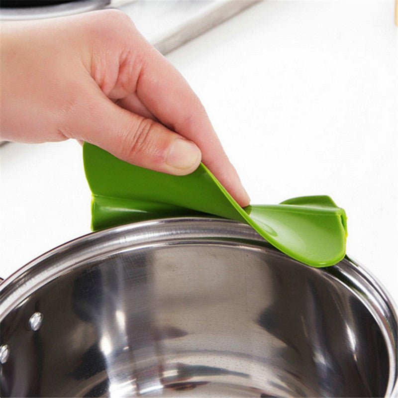 Silicone Pouring Spout for Clean, Mess-Free Transfers